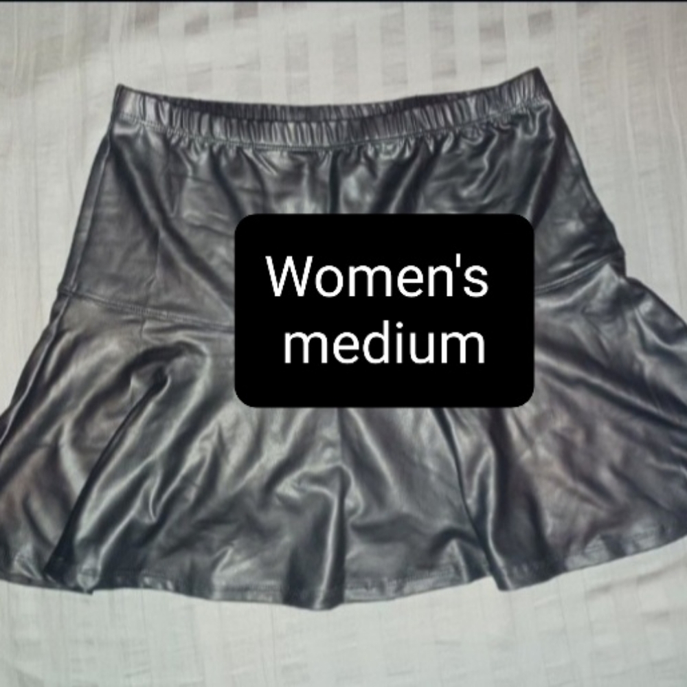 Women's Black Mini Skirt size Medium
